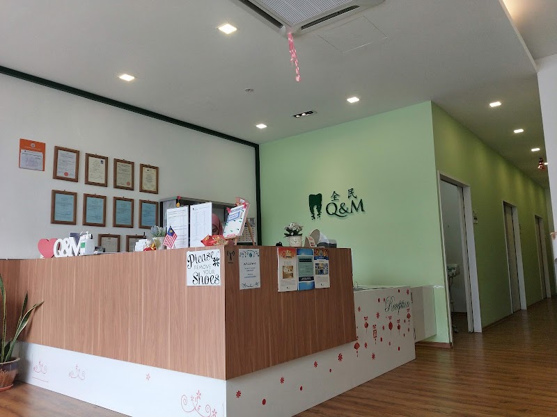 Q&M Dental Clinic - Taman Molek (Invisalign Braces Provider)